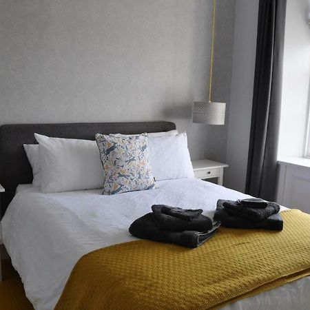 Emahroo Cullen Apartment Bagian luar foto