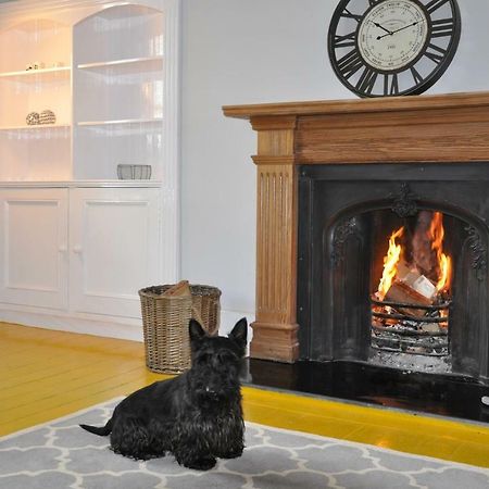 Emahroo Cullen Apartment Bagian luar foto