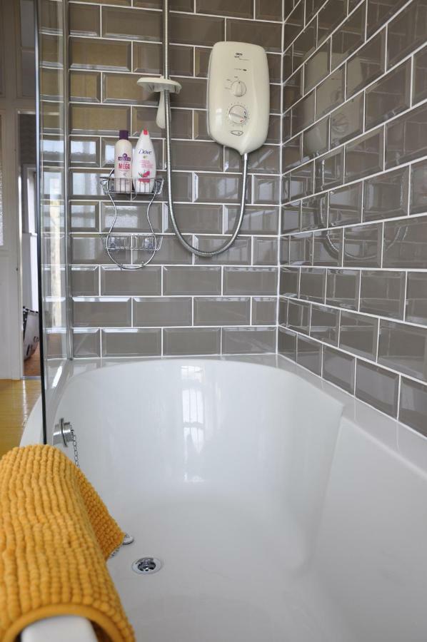 Emahroo Cullen Apartment Bagian luar foto