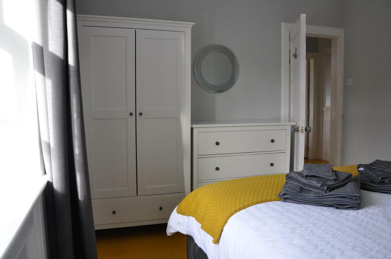 Emahroo Cullen Apartment Bagian luar foto
