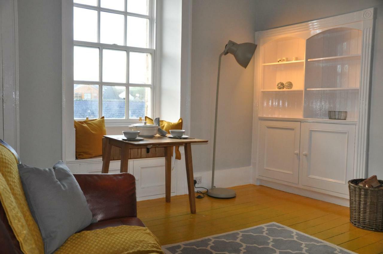 Emahroo Cullen Apartment Bagian luar foto