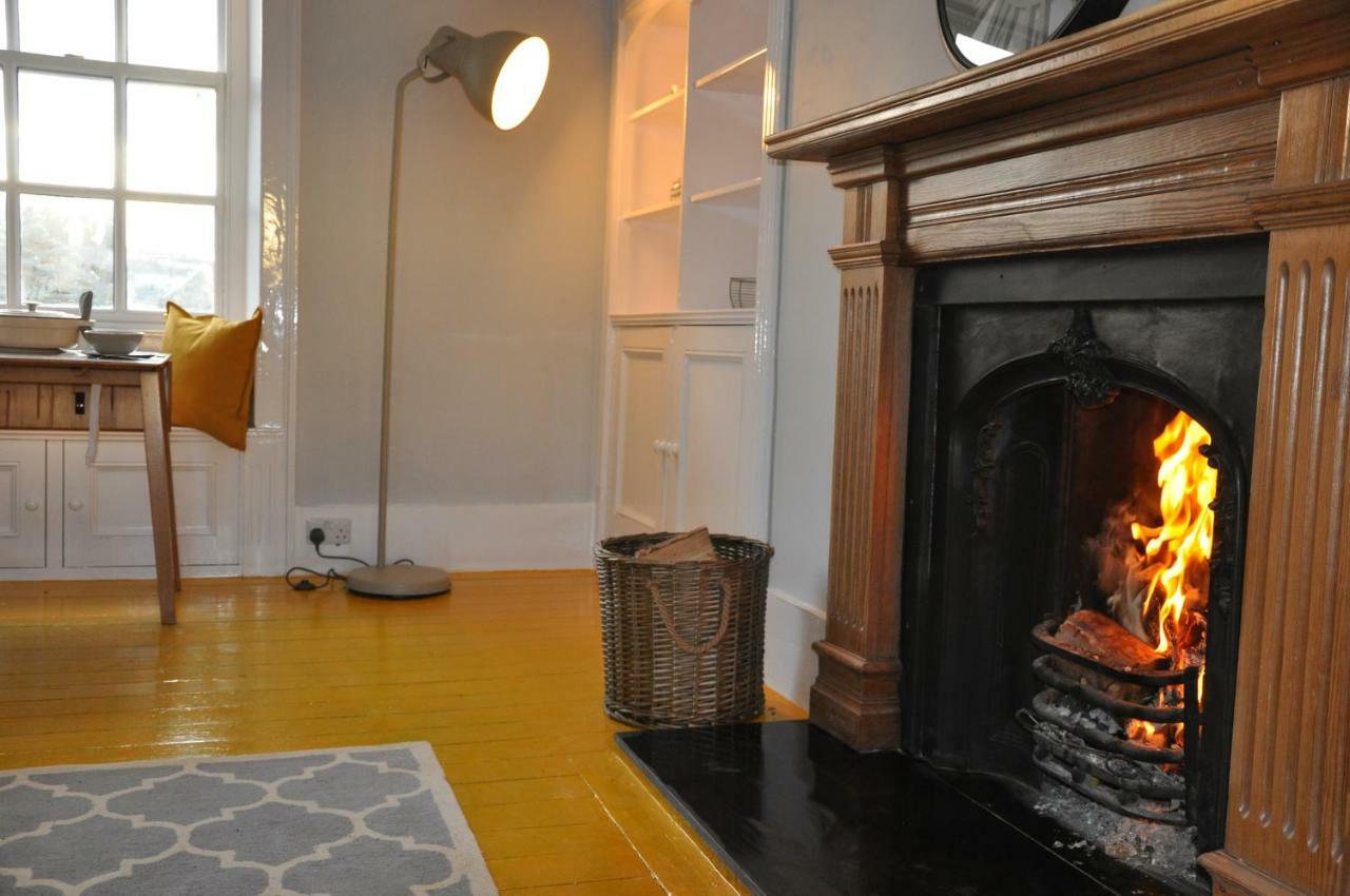 Emahroo Cullen Apartment Bagian luar foto