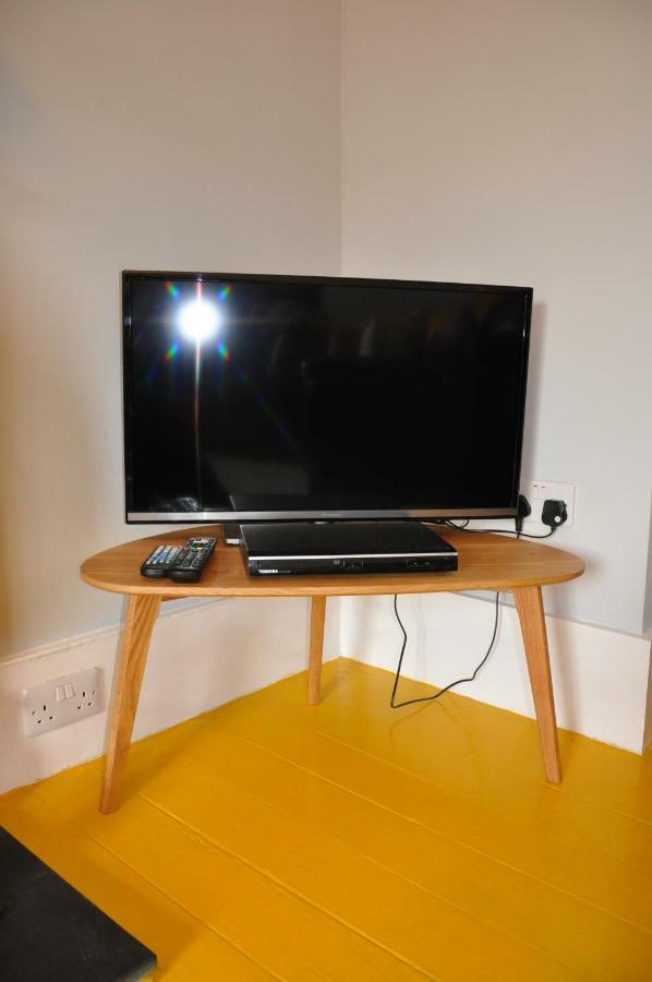 Emahroo Cullen Apartment Bagian luar foto